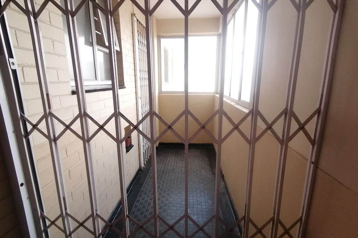 2 Bedroom Furnished Frontline With Ocean Views  For Sale - Photo 2