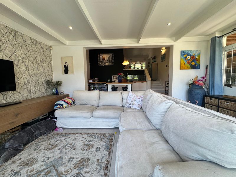 3-Bedroom Family Home For Sale In Park Hill. - Photo 3