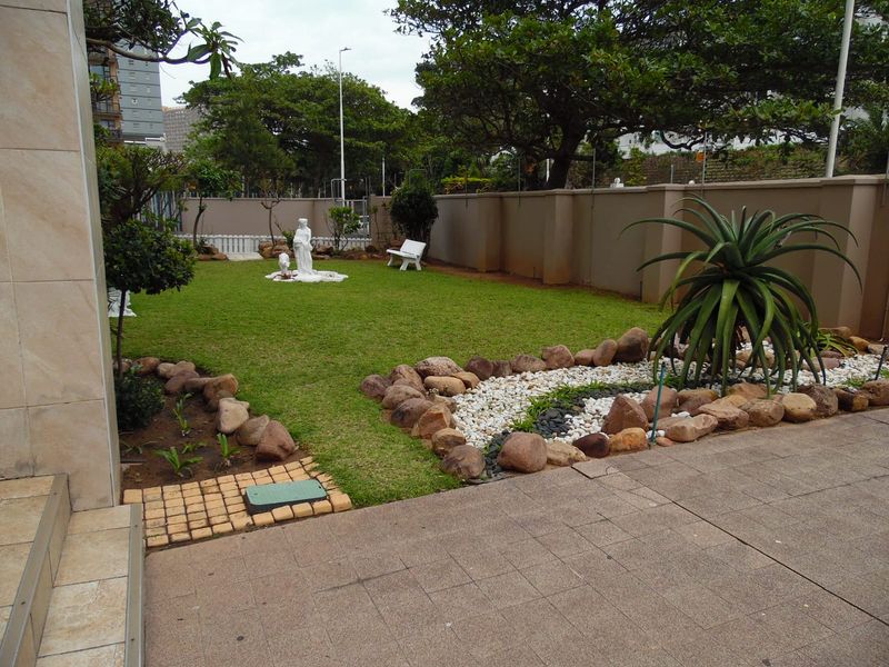 Apartment Rental Monthly In Amanzimtoti - Photo 2