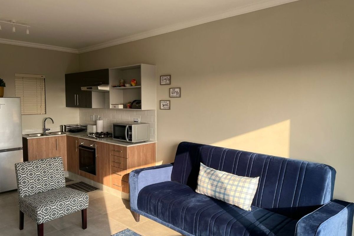 Modern 2 Bedroom Apartment in Umhlanga Ridge - Photo 4