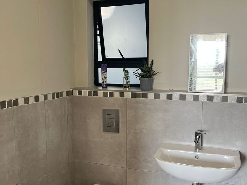 Modern 2 Bedroom Apartment in Umhlanga Ridge - Photo 7