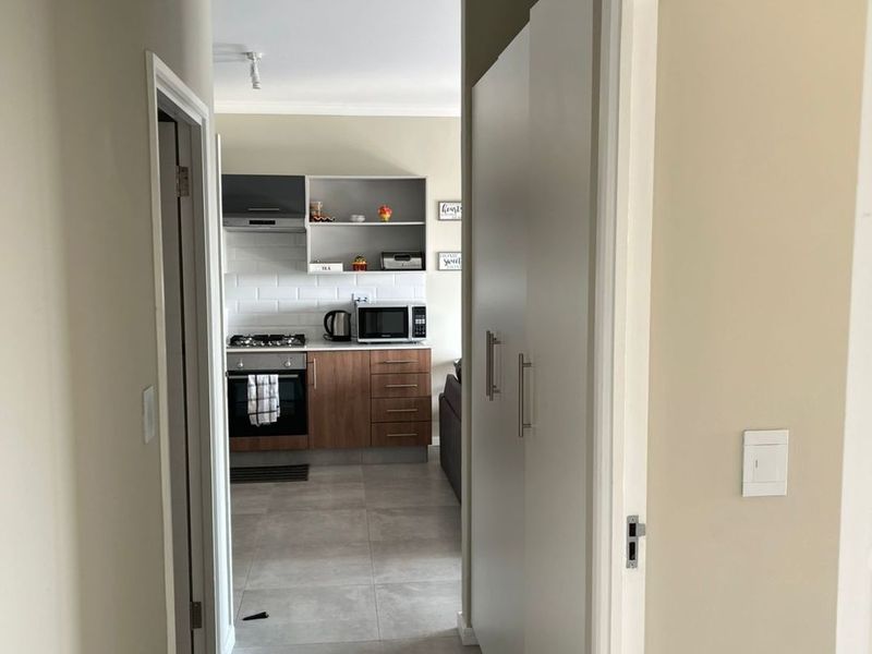 Modern 2 Bedroom Apartment in Umhlanga Ridge - Photo 6