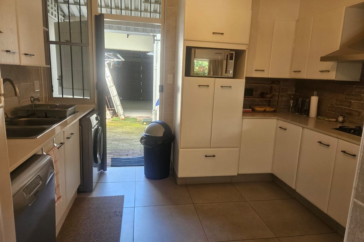 Prime Property presents Fully furnished  Coral Heads Townhouse for rent - Photo 5