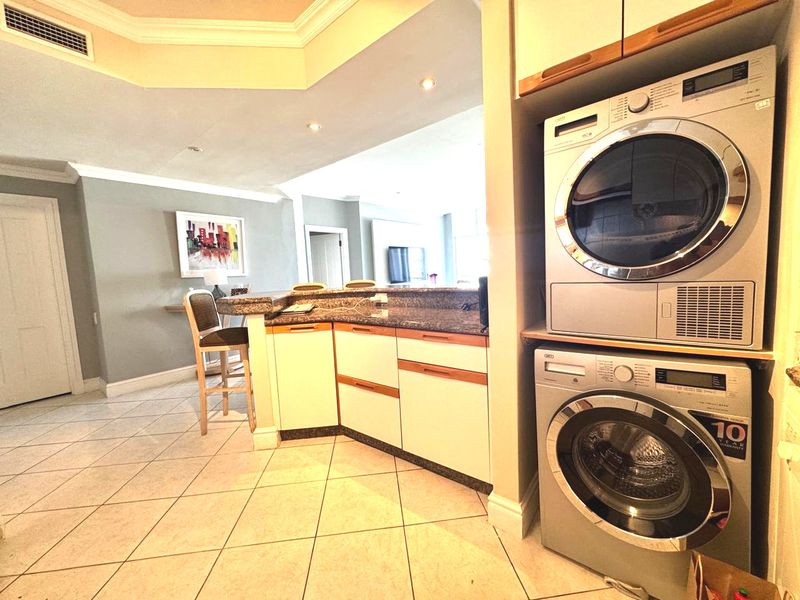 Prime Umhlanga 3 Bedroom Apartment for Rent – Fully Furnished Luxury Living - Photo 5