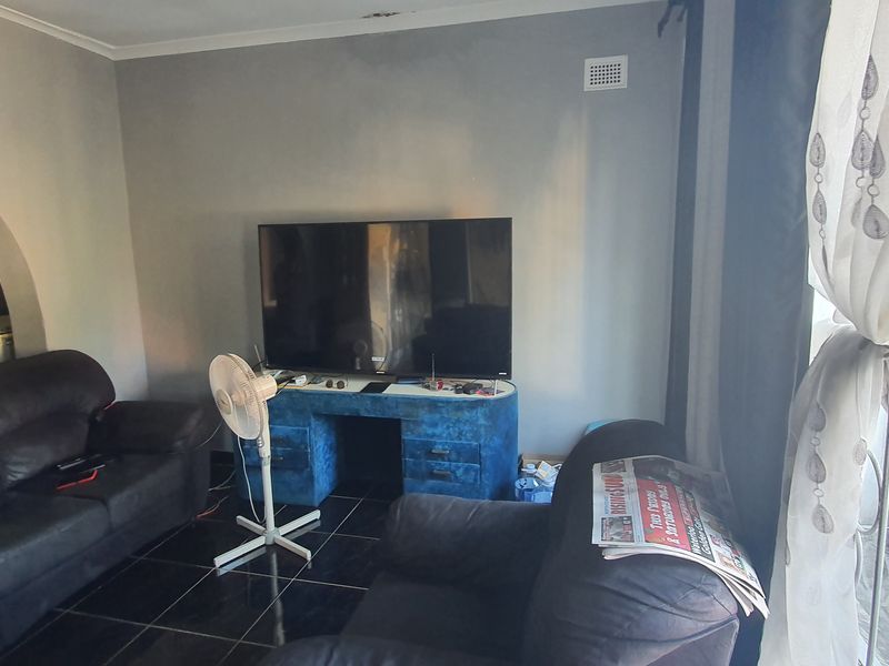 Perfect Family Home - plus 3 rental income units - Photo 6