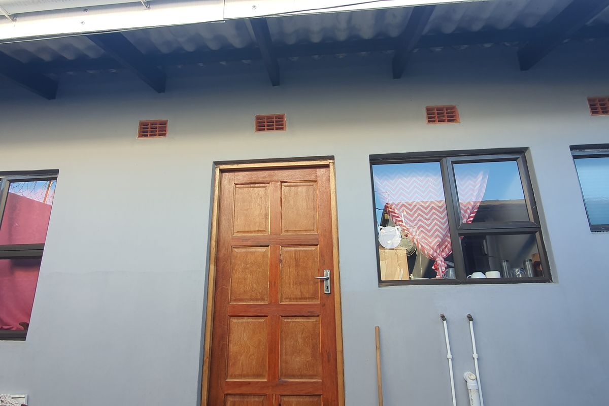 Perfect Family Home - plus 3 rental income units - Photo 3