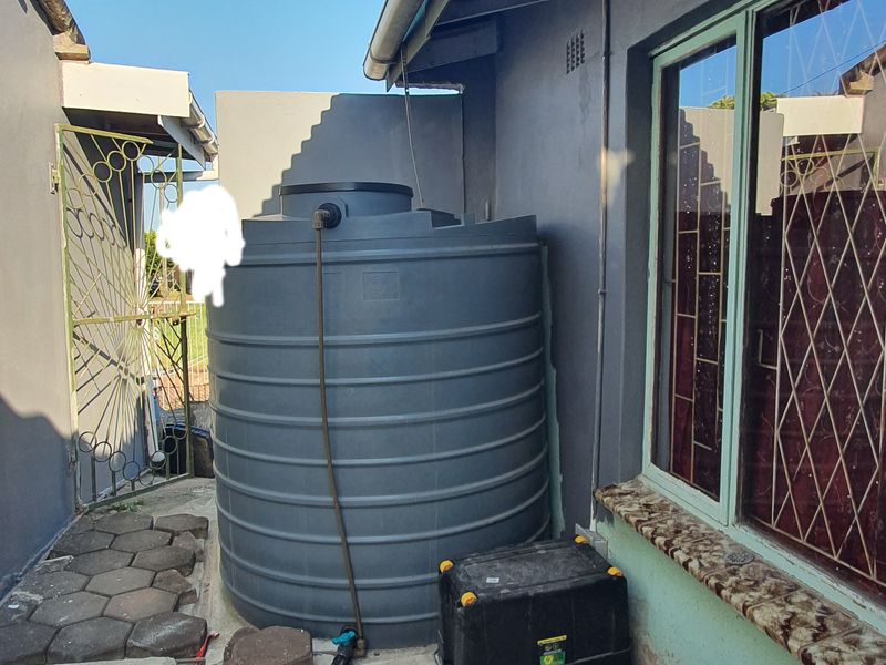 Perfect Family Home - plus 3 rental income units - Photo 5