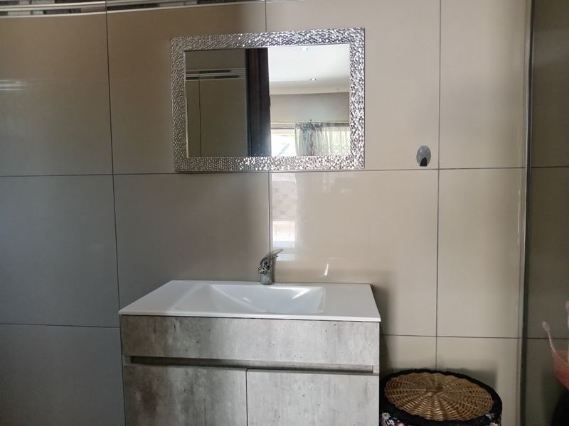 Newly Renovated 3-Bedroom Home for Sale Buxon Street, Grangetown, Verulam - Photo 9