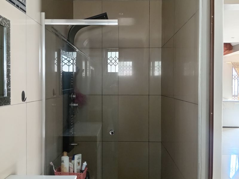 Newly Renovated 3-Bedroom Home for Sale Buxon Street, Grangetown, Verulam - Photo 10