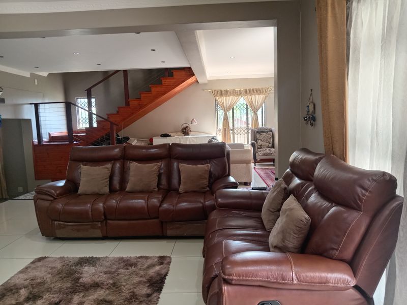 Newly Renovated 3-Bedroom Home for Sale Buxon Street, Grangetown, Verulam - Photo 7