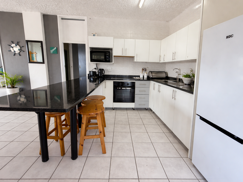 Apartment For Sale In Margate - Photo 7