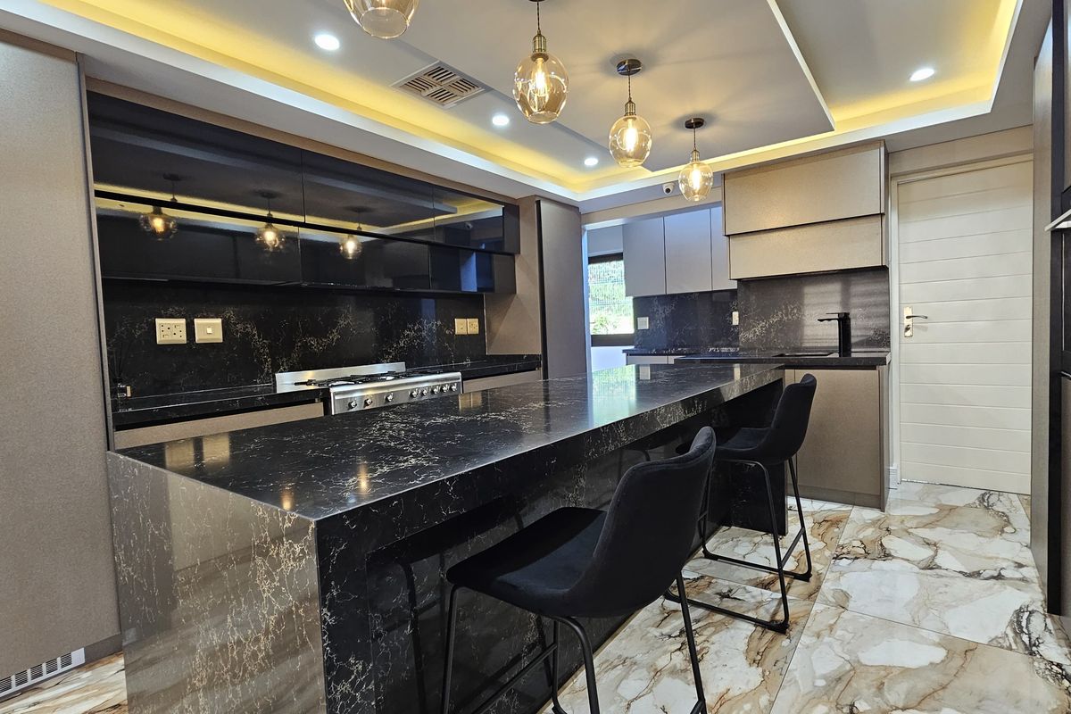 Welcome to the Spectacular La Belle – Prestigious Living in Izinga Estate - Photo 3