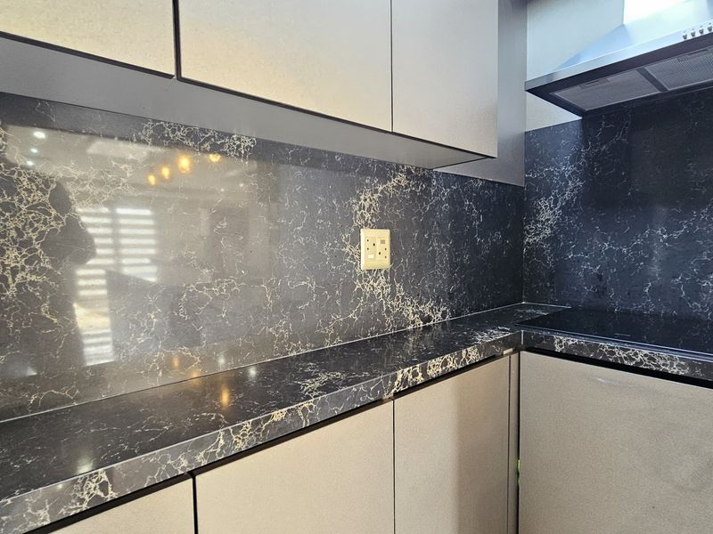 Welcome to the Spectacular La Belle – Prestigious Living in Izinga Estate - Photo 5