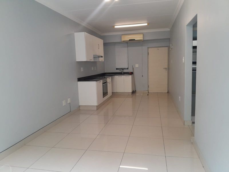 Apartment Pending Sale In Umhlanga - Photo 3