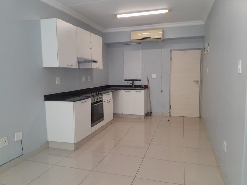Apartment Pending Sale In Umhlanga - Photo 5