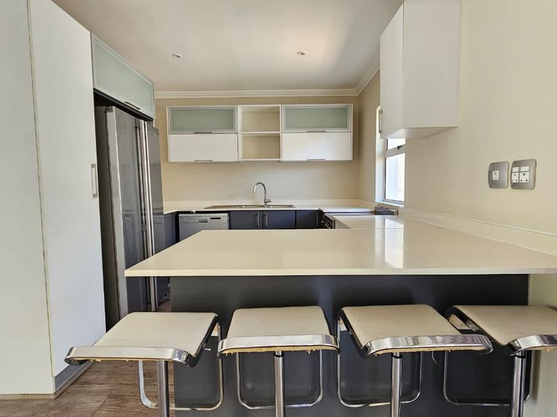 Modern 4-Bedroom Townhouse in The Wolds, Kindlewood Estate – Mount Edgecombe - Photo 5