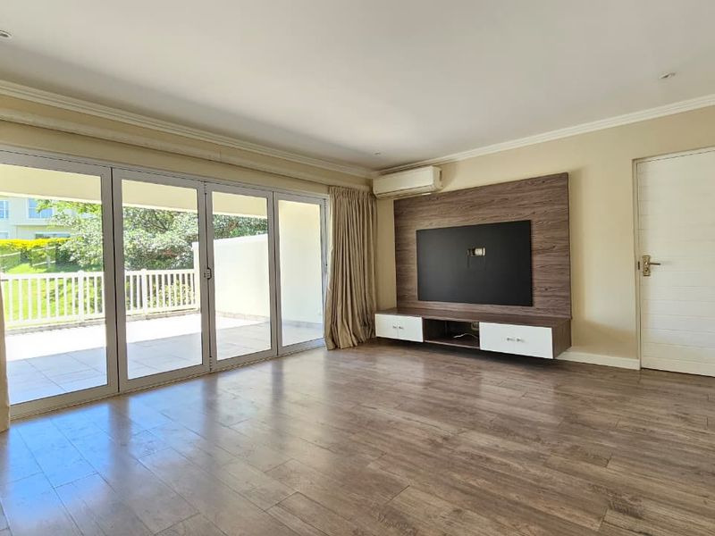Modern 4-Bedroom Townhouse in The Wolds, Kindlewood Estate – Mount Edgecombe - Photo 2
