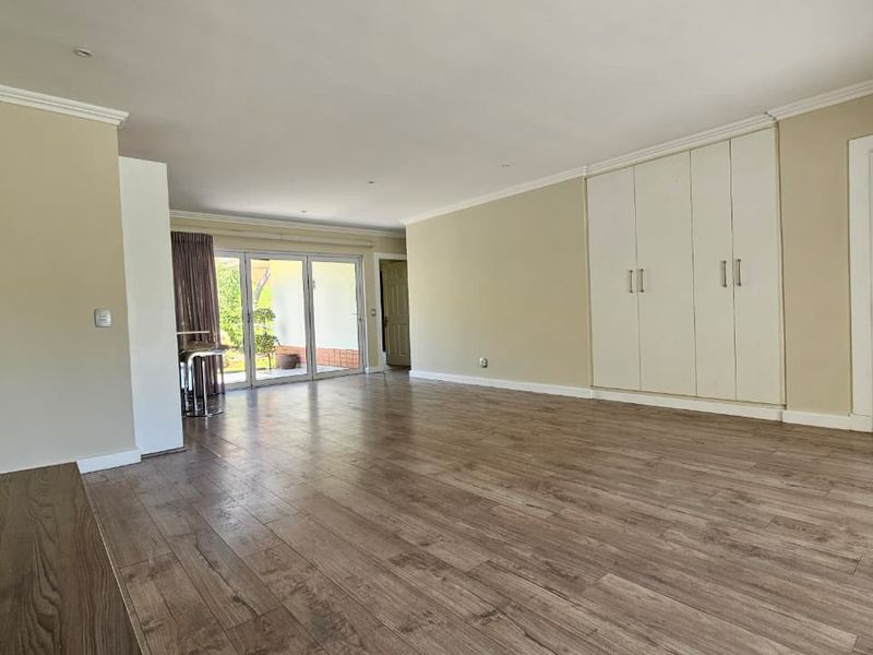 Modern 4-Bedroom Townhouse in The Wolds, Kindlewood Estate – Mount Edgecombe - Photo 9