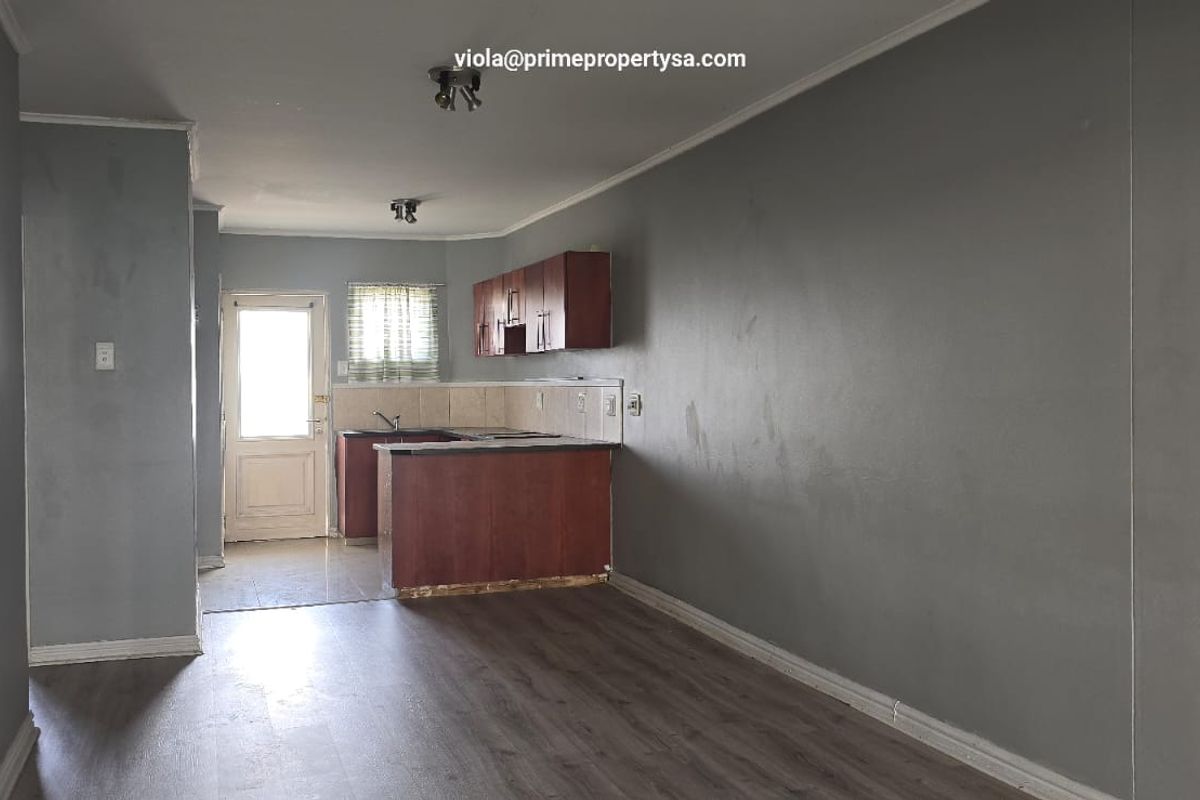 Prime property presents secure and spacious - Photo 5