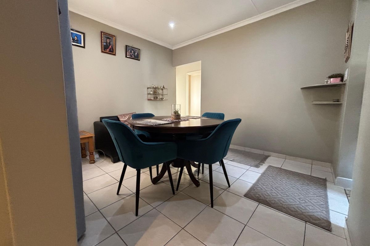 Sophisticated Comfort Awaits- 3 Bedroom Gem In Mount Edgecombe For Sale - Photo 5