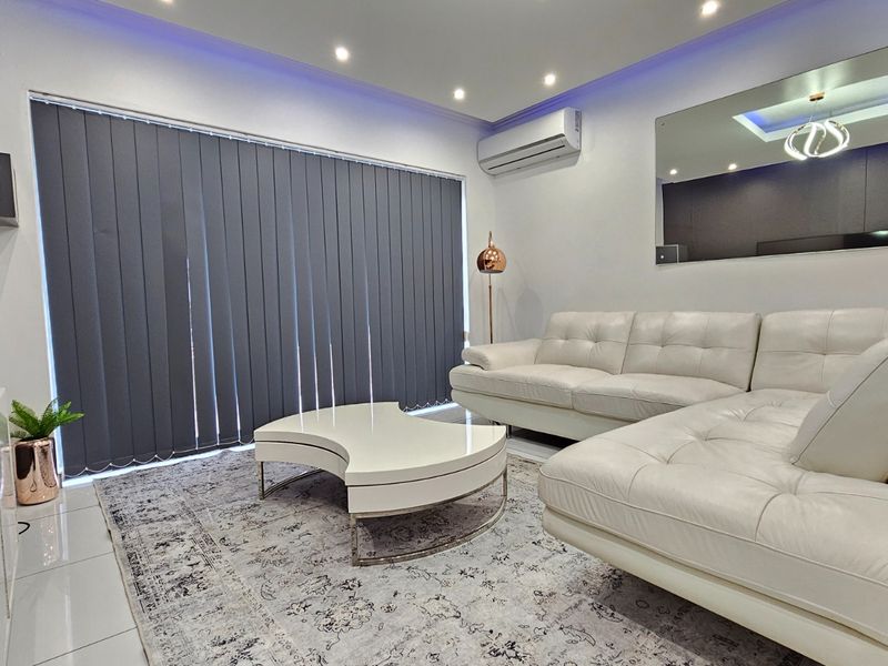 Fully Furnished 1 Bedroom, 1 Bathroom Apartment - Photo 4