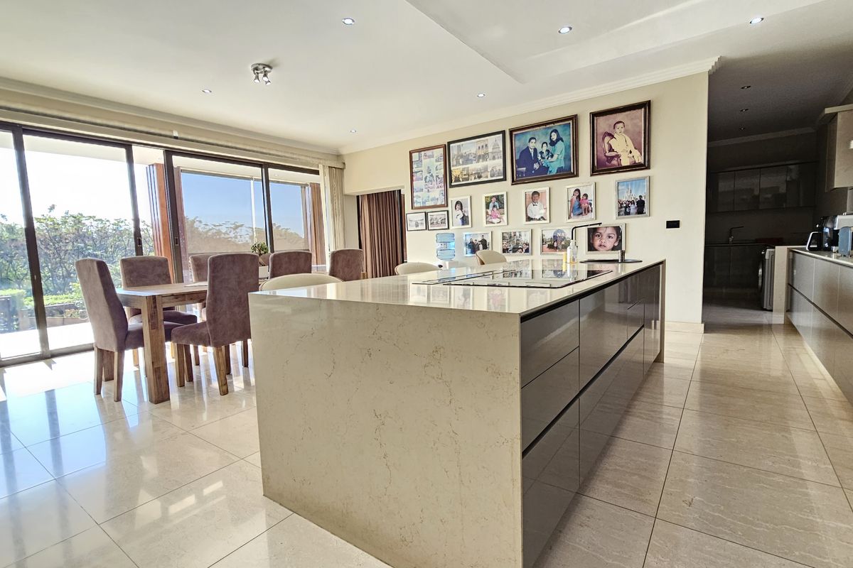 Luxurious 5-Bedroom Home for Sale in Izinga Park, Umhlanga - Photo 5