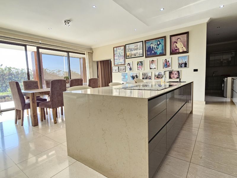 Luxurious 5-Bedroom Home for Sale in Izinga Park, Umhlanga - Photo 5