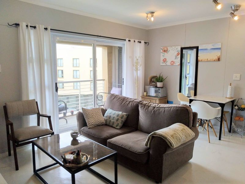 Cozy One-bedroom Apartment For Sale - Photo 2