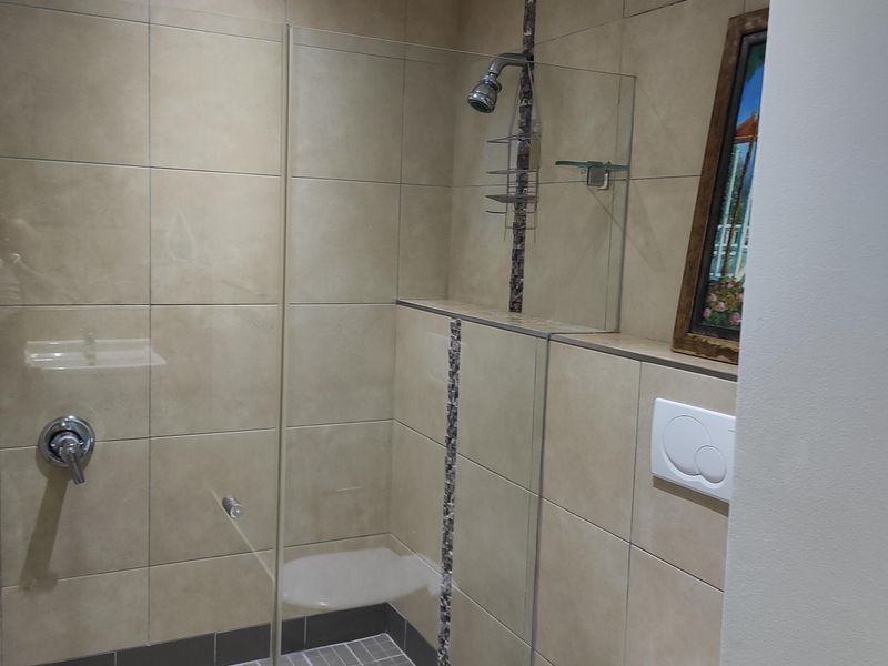 2 bedroom apartment for sale - Photo 8