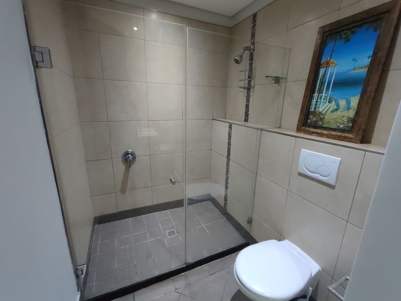 2 bedroom apartment for sale - Photo 9