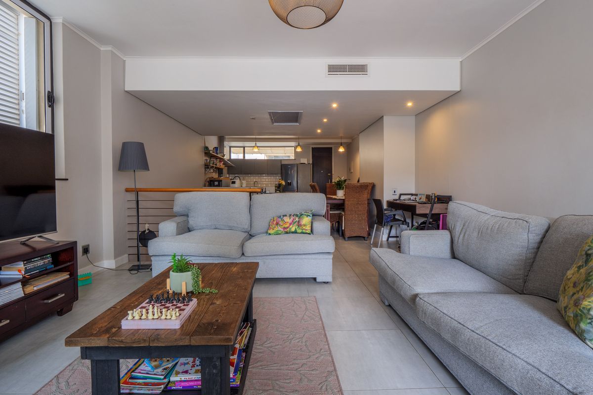 Modern 2 bedroom apartment for sale - Photo 2