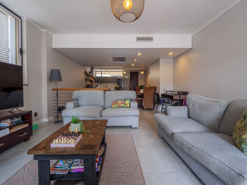 Modern 2 bedroom apartment for sale - Photo 2