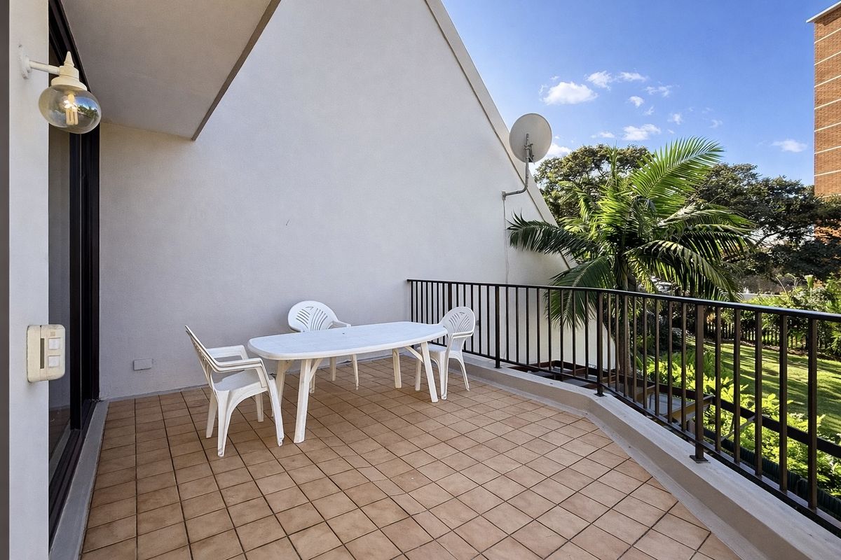 Coastal Living in the Heart of uMhlanga Rocks. Great Value. - Photo 3