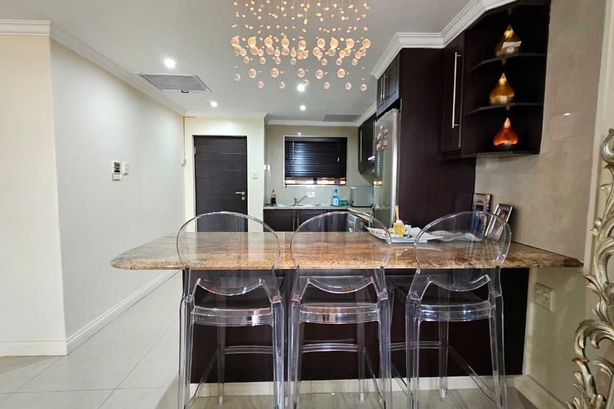 Stylish Furnished 2-Bed, 2-Bath Apartment in African Palm – Prime Umhlanga Location - Photo 3