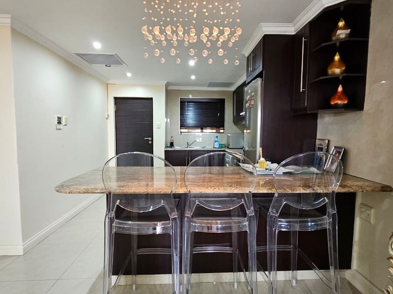 Stylish Furnished 2-Bed, 2-Bath Apartment in African Palm – Prime Umhlanga Location - Photo 3