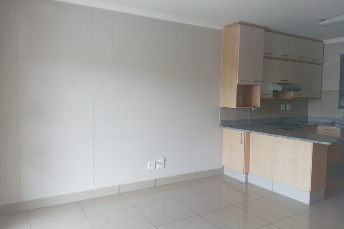 Prime  Property Presents Two Bedroom Two Bathroom For Sale - Photo 5