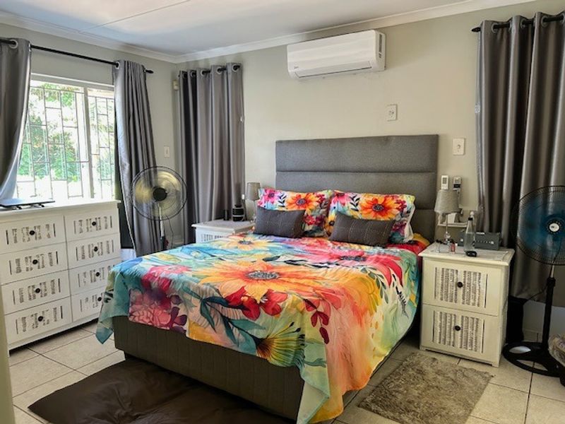 Spacious 3-Bedroom House For Rent In Glen Anil. - Photo 6