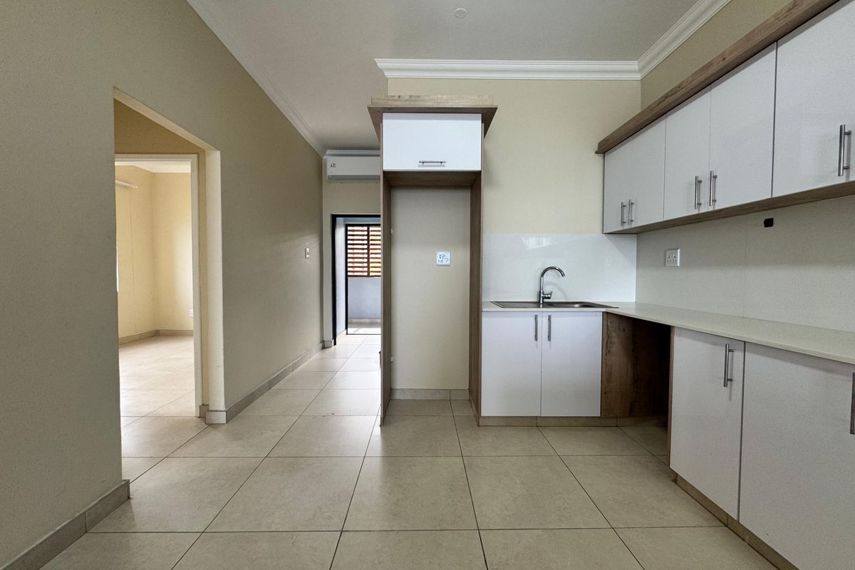 3-Bedroom Beachfront Apartment for Rent in La Mercy - Photo 5