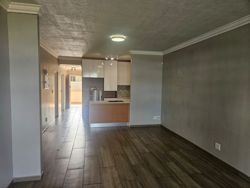 Modern 3 Bedroom 2 Bathroom Home Designed for Comfortable Living - Photo 9