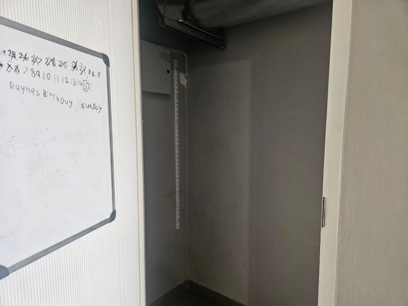 Modern 3 Bedroom 2 Bathroom Home Designed for Comfortable Living - Photo 7