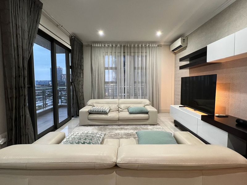 Elegant 3 Bedroom 2 Bathroom Fully Furnished Apartment - Photo 7