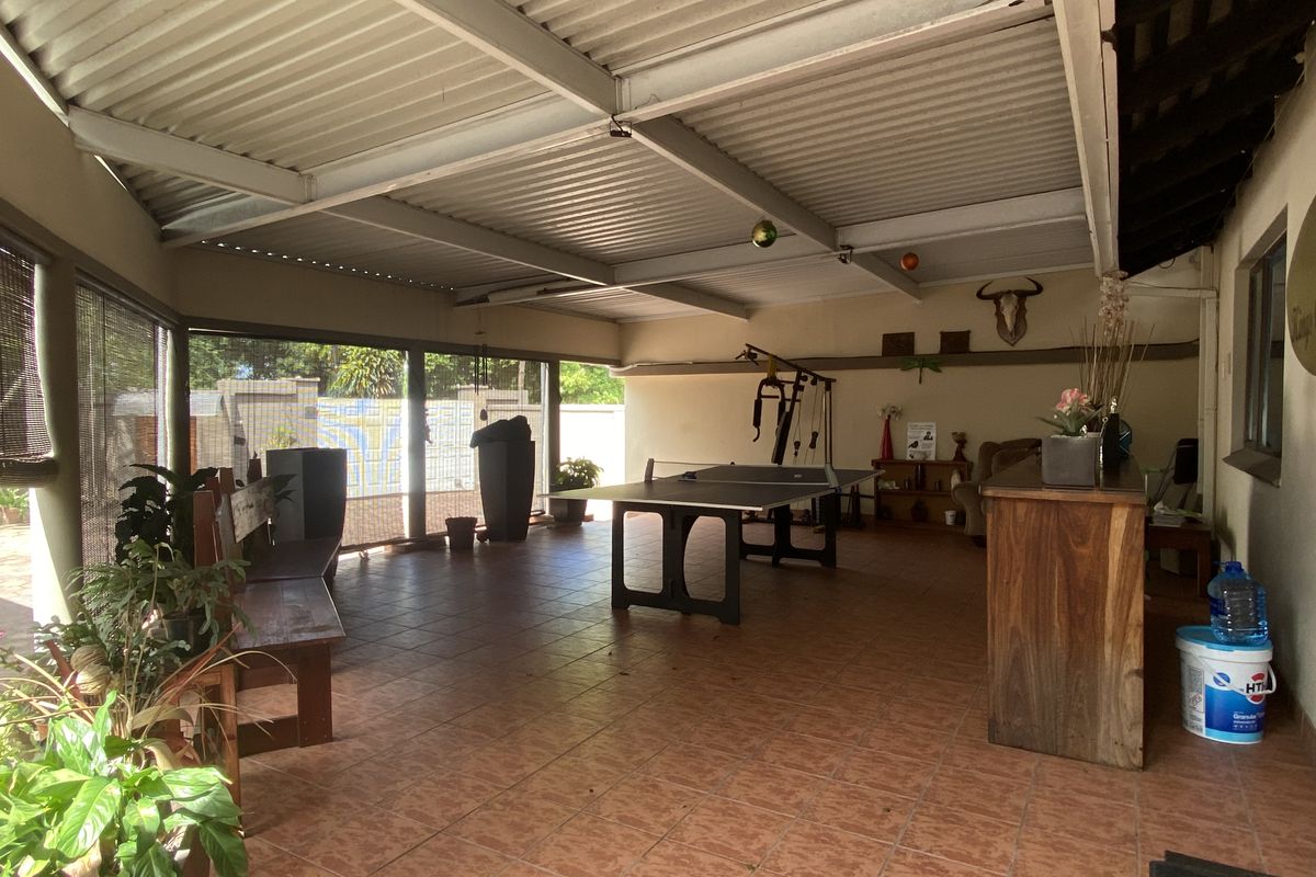 8 Bedroom House For Sale In Westville - Photo 2