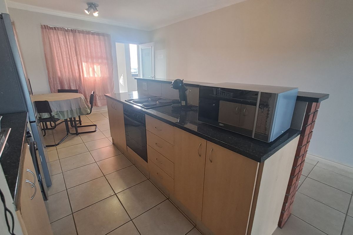 Fully Furnished 2-Bedroom, 2-Bathroom Apartment with Appliances - Photo 5