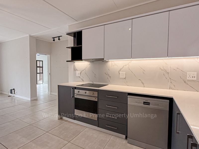 2.5 Bedroom 2 Bath Umdloti Beach Apartment - Photo 8