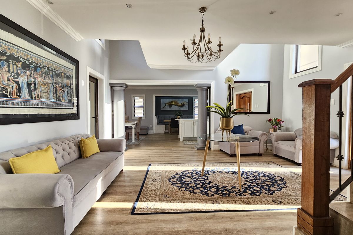 Welcome to Sahara Close! - Photo 3