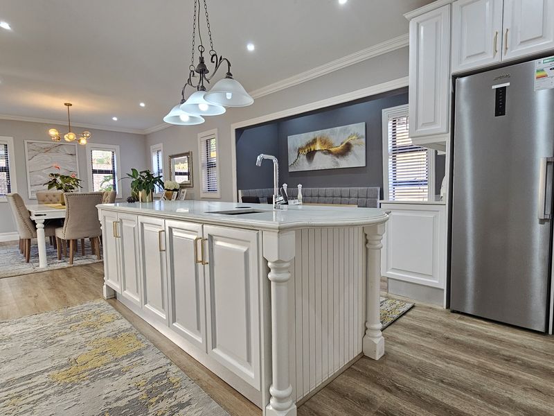 Welcome to Sahara Close! - Photo 7