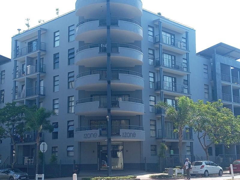 Prime  Property Presents A Stunning Fully Furnished Two Bedroom Apartment Situated In Umhlanga Ridge - Photo 2