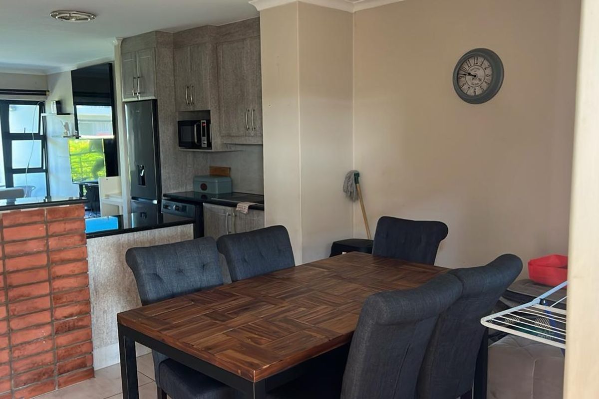 Prime  Property Presents A Stunning Fully Furnished Two Bedroom Apartment Situated In Umhlanga Ridge - Photo 5
