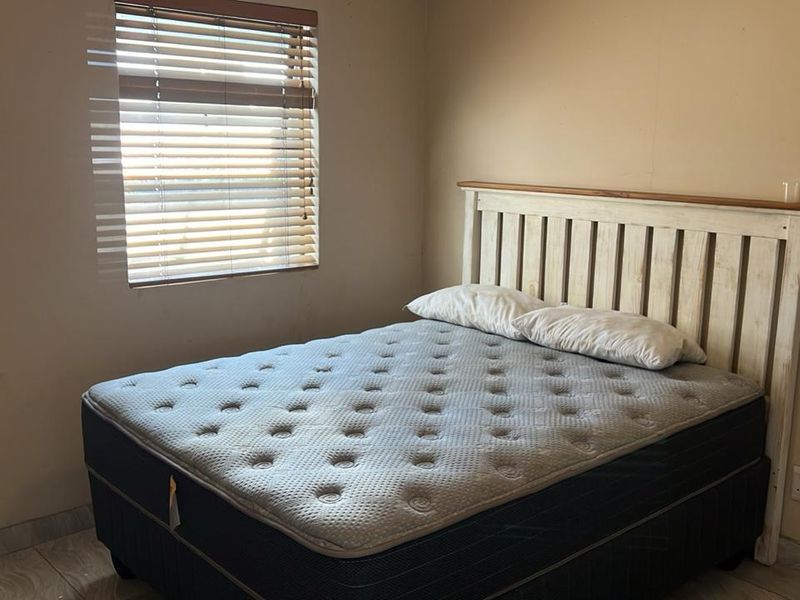 Prime  Property Presents A Stunning Fully Furnished Two Bedroom Apartment Situated In Umhlanga Ridge - Photo 10