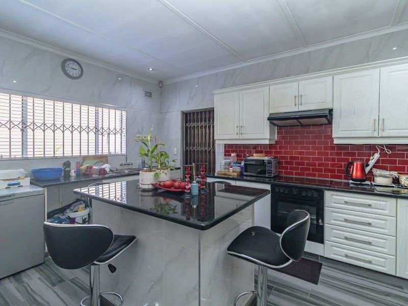 Modern 4 Bedroom Home with Flatlet in Prime Westville - Photo 3